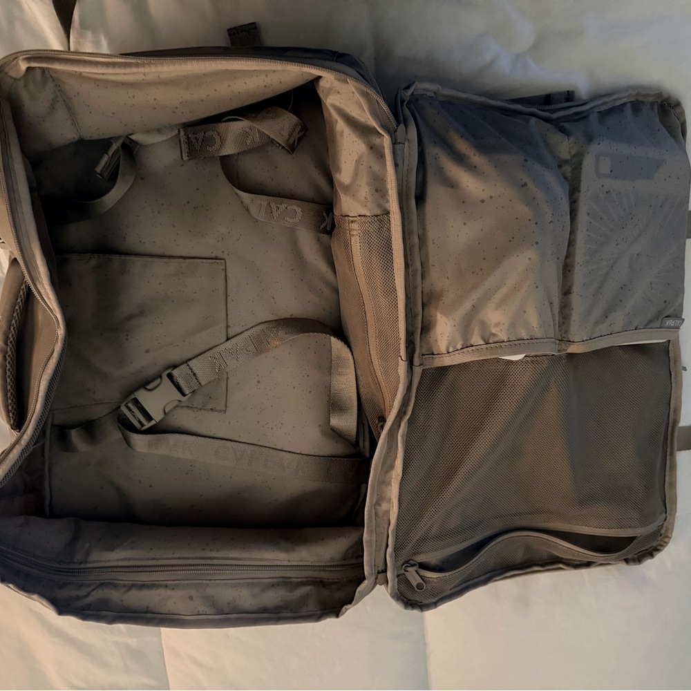 Calpak Terra Duffel/Backpack in stone color Women's - Picture 2 of 3
